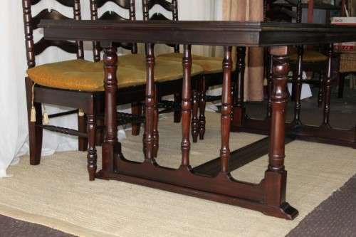 A SUPERB VINTAGE SOLID IMBUIA LARGE 2.1m 8-SEATER DINING TABLE WITH SPECTACULAR TURNED LEG DETAILING