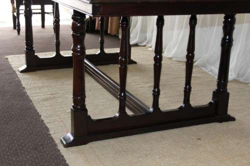 A SUPERB VINTAGE SOLID IMBUIA LARGE 2.1m 8-SEATER DINING TABLE WITH SPECTACULAR TURNED LEG DETAILING