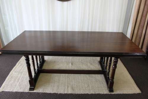 A SUPERB VINTAGE SOLID IMBUIA LARGE 2.1m 8-SEATER DINING TABLE WITH SPECTACULAR TURNED LEG DETAILING