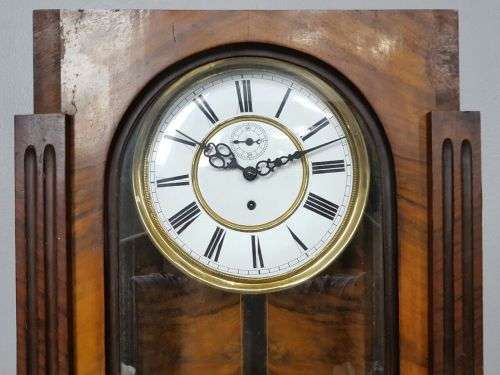 A SPECTACULAR ANTIQUE REGULATORY PENDULUM WALL CLOCK WITH A ROMAN NUMERAL PORCELAIN CLOCK FACE