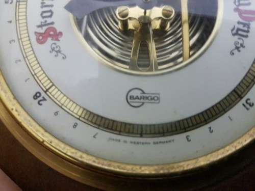 A SUPERB VINTAGE WEST GERMAN MADE "BARIGO" THERMOMETER, HYGROMETER AND THERMOMETER COMBINATION TOWER