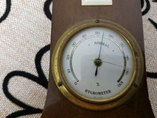 A SUPERB VINTAGE WEST GERMAN MADE "BARIGO" THERMOMETER, HYGROMETER AND THERMOMETER COMBINATION TOWER