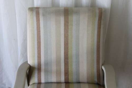 TWO AWESOME VINTAGE UPHOLSTERED SOLID AND STURDY COMFY ARMCHAIRS bid/chair