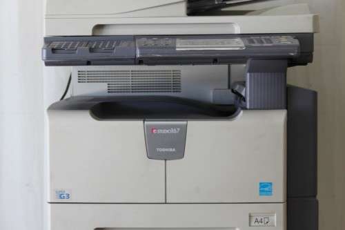AN AWESOME TOSHIBA E-STUDIO 167 PHOTOCOPIER WITH DOCUMENT FEEDER AND 4x PAPER DRAWERS