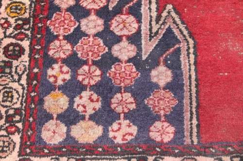 AN INCREDIBLE ANTIQUE IRANIAN PERSIAN CARPET (1.9m 1.3m) IN RED AND ROYAL BLUE COLOURS