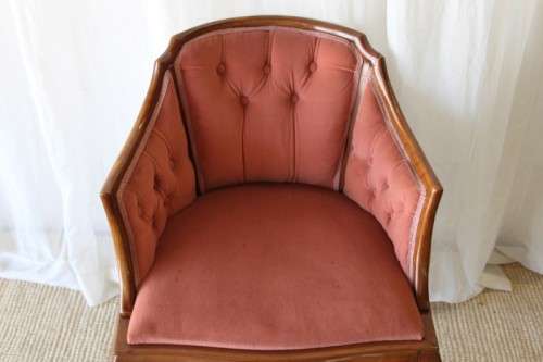 FANTASTIC SOLID MAHOGANY BUTTON BACK QUEEN ANNE SHERATON TUB CHAIR IN AWESOME CONDITION FOR THE AGE
