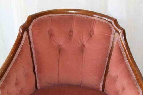 FANTASTIC SOLID MAHOGANY BUTTON BACK QUEEN ANNE SHERATON TUB CHAIR IN AWESOME CONDITION FOR THE AGE