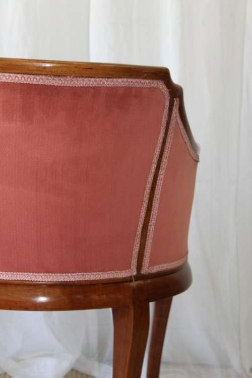 FANTASTIC SOLID MAHOGANY BUTTON BACK QUEEN ANNE SHERATON TUB CHAIR IN AWESOME CONDITION FOR THE AGE