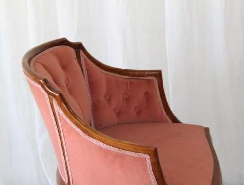 FANTASTIC SOLID MAHOGANY BUTTON BACK QUEEN ANNE SHERATON TUB CHAIR IN AWESOME CONDITION FOR THE AGE