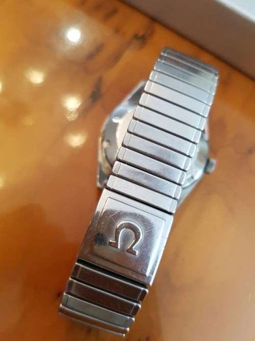 A SPECTACULAR, RARE VINTAGE OMEGA GENEVE AUTOMATIC "BLUE LIZARD" GENTS WRIST WATCH w/ A 558 MOVEMENT