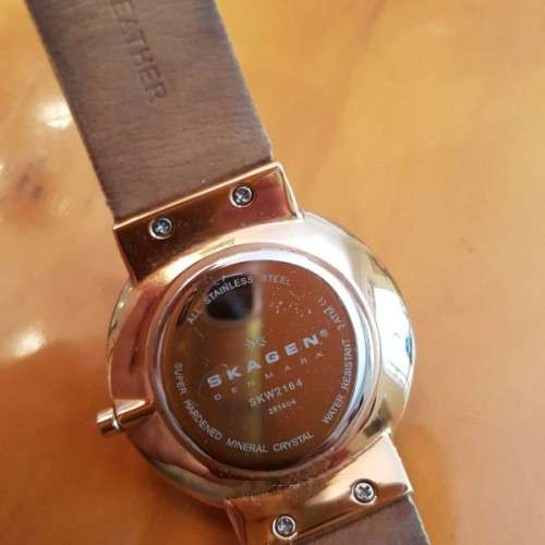 A STUNNING DANISH MADE "SKAGEN" ROSE GOLD DIAL #SKW2165 LADIES STAINLESS STEEL WATCH WITH DIAMANTE