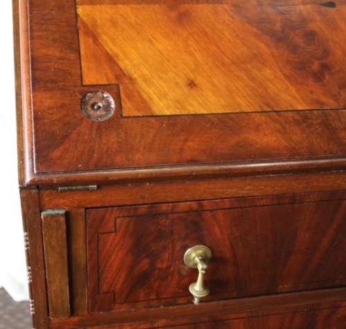 A MAGNIFICENT ANTIQUE FLIP-TOP WRITING DESK WITH TWO DRAWERS AND INLAY DETAILING