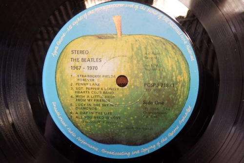 The Beatles "1967-1970" (the blue album) vinyl in superb condition; collectable DOUBLE LP - RS17Sale