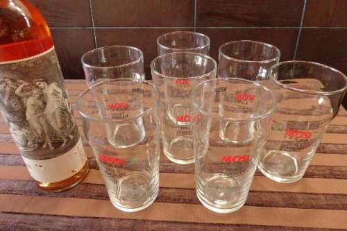 An amazing collection of ten assorted 500ml branded draught glasses - perfect for the bar!!!