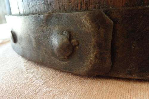 AN AMAZING ANTIQUE OAK BUTTER CHURNING BARREL WITH ORIGINAL HOOPS IN AWESOME CONDITION