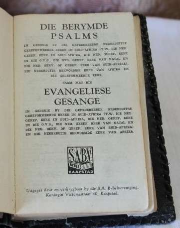 A WONDERFUL ANTIQUE (c1948) AFRIKAANS HYMNAL INCLUDING PSALMS AND HYMNS IN GOOD CONDITION