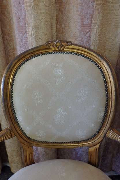 A FABULOUS LOUIS XVI OVAL BACK REVIVAL ARMCHAIR w/ INCREDIBLE CARVED DETAIL IN AMAZING CONDITION