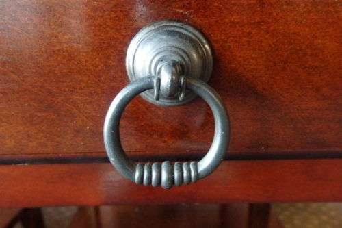 2x wonderful modern single drawer bedside pedestals in amazing condition - bid/pedestal