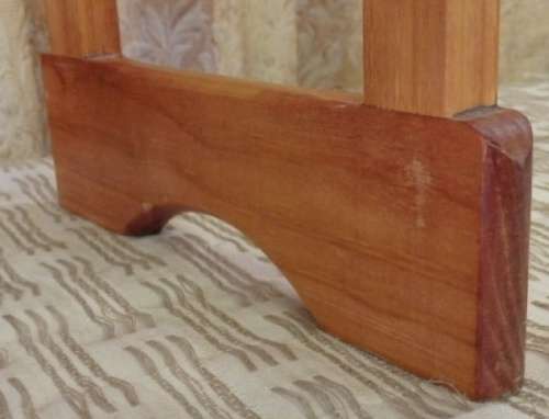 A STUNNING WOODEN "FREESTANDING" 3-RAIL TOWEL RACK IN EXCELLENT CONDITION!!!