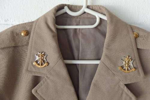 A FANTASTIC SADF MEDICAL CORPS MILITARY TUNIC WITH BADGES IN REMARKABLE CONDITION!!