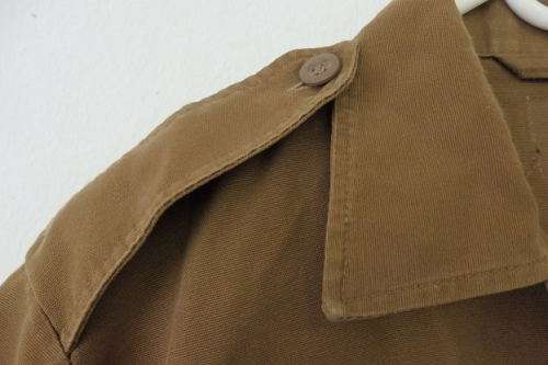 AN AWESOME SHORT SLEEVE OLIVE GREEN MILITARY SHIRT IN AMAZING CONDITION!!