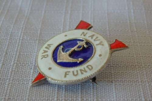 A FANTASTIC AND RARE WW2 ENAMELLED SILVER "THE WAR NAVY FUND" BADGE IN AMAZING CONDITION