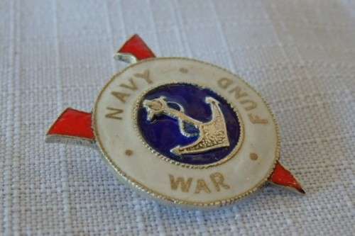 A FANTASTIC AND RARE WW2 ENAMELLED SILVER "THE WAR NAVY FUND" BADGE IN AMAZING CONDITION