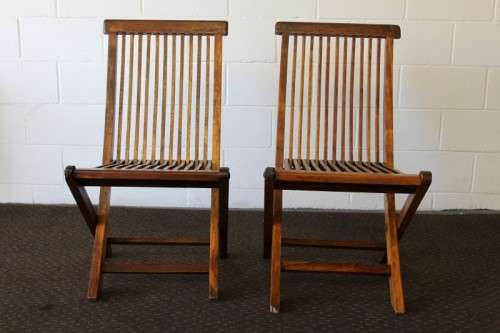 Five amazing modern wooden outdoor folding chairs in superb condition - bid/chair