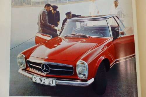 A superb & rare collectable ''Automobile Year 1966/67 edition (Annual Automobile Review)'' Issue #14