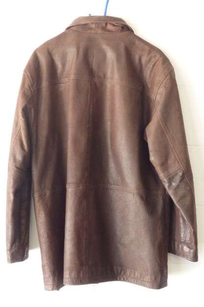 An awesome "Borghetti Bros". men's brown genuine leather jacket w/ quilted lining in great condition