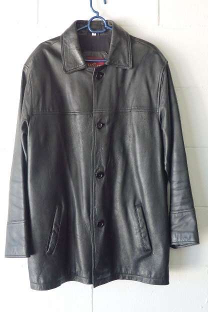 A stylish Italian made "Lancetti" gent's black genuine leather casual jacket in good condition!!!