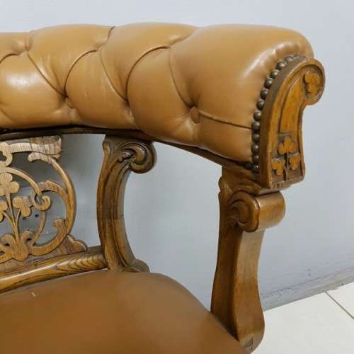 A rare antique hand-carved Solid Oak & genuine leather "Captain's Chair" - A real gem!! RS17