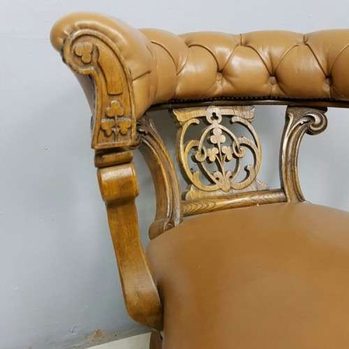 A rare antique hand-carved Solid Oak & genuine leather "Captain's Chair" - A real gem!! RS17