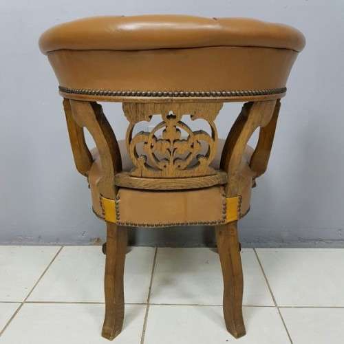 A rare antique hand-carved Solid Oak & genuine leather "Captain's Chair" - A real gem!! RS17