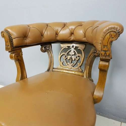 A rare antique hand-carved Solid Oak & genuine leather "Captain's Chair" - A real gem!! RS17