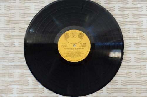 An awesome Elton John "The Elton Album - 23 Greatest Hits" (1983) double vinyl LP