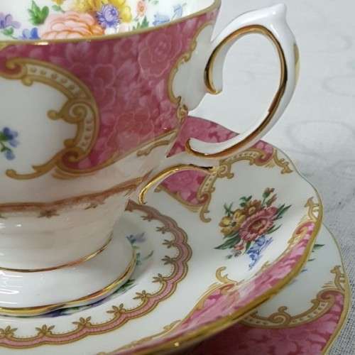 A spectacular Royal Albert Fine Bone China "Lady Carlyle" collection trio in pristine condition