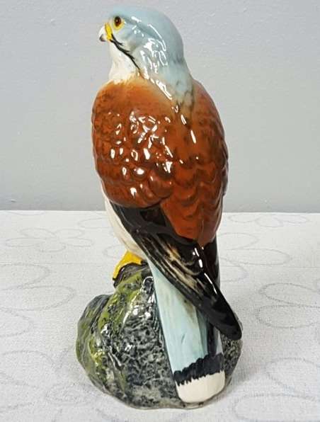 A rare sealed vintage Royal Doulton "Whyte & Mackay Scotch Whiskey" "Kestrel" porcelain decanter