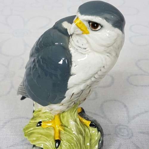 A rare vintage Royal Doulton "Whyte & Mackay Scotch Whiskey" "Merlin" SEALED porcelain decanter