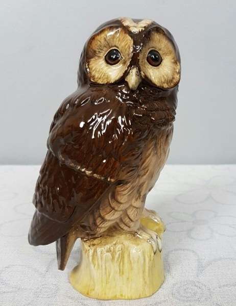 An amazing rare Royal Doulton "Whyte & Mackay Scotch Whiskey" "Tawny Owl" porcelain decanter