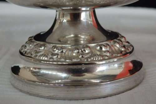 An awesome vintage silver plated Ianthe quill holder with beautiful detailing in amazing condition