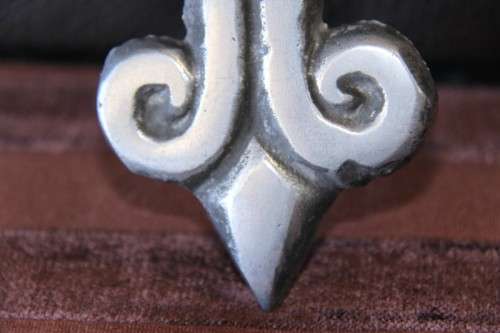 An awesome cast metal cross with stunning ornate detailing in superb condition