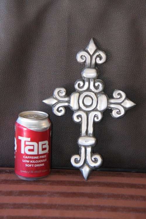 An awesome cast metal cross with stunning ornate detailing in superb condition