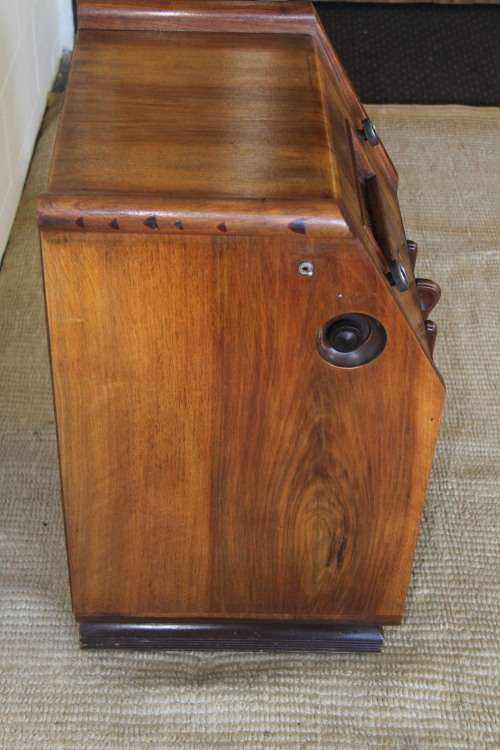 A beautifully made vintage floor standing Philips radiogram in amazing condition!!!!