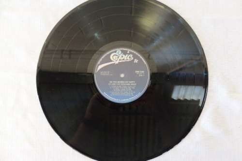 An awesome KC and the Sunshine Band "Do You Wanna Go Party" (1979) vinyl LP in excellent condition