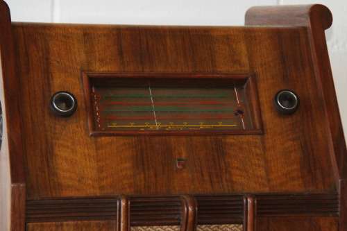 A beautifully made vintage floor standing Philips radiogram in amazing condition!!!!