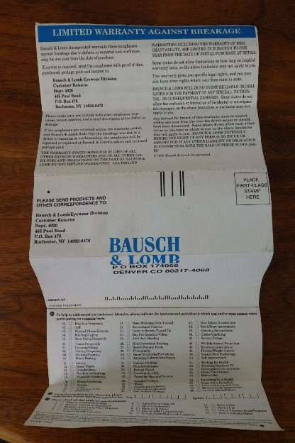 A wonderful pair of vintage authentic Ray Ban aviators in original brown pouch in good condition