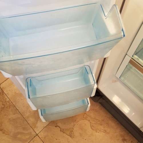 An awesome Bosch #Kan58A70 stainless steel side-by-side fridge/ freezer with water & ice dispenser