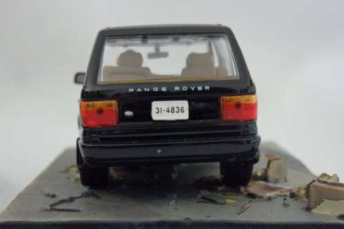 An awesome James Bond 007 "Range Rover'' die cast model car from the movie "Tomorrow never dies''