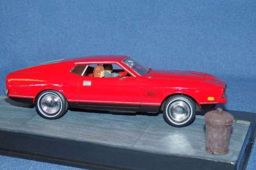 An awesome James Bond 007 "Mustang Mach 1'' die cast model from the movie "Diamonds are forever''